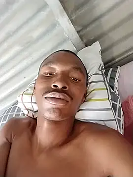 alphamale25 webcam