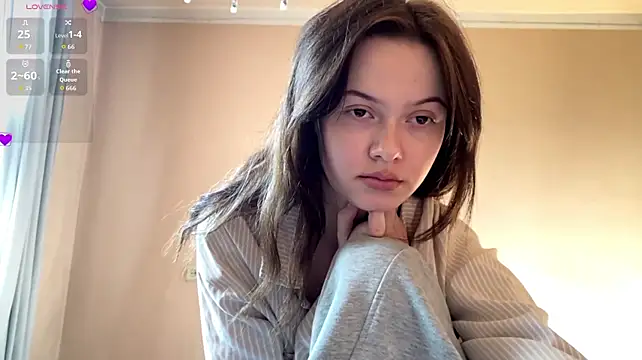 LaurenBlade live cam on StripChat