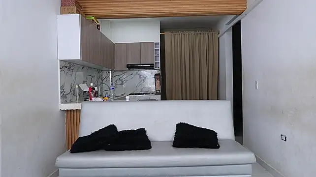 Petiteess webcam