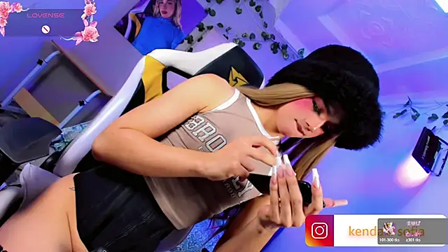 Sophiaa_doll_ webcam