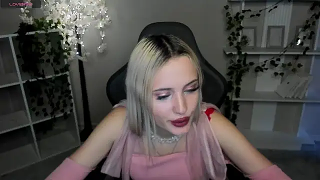 LaslyAngel webcam