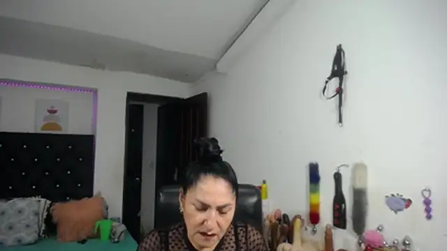 mature_bigboobs10 webcam
