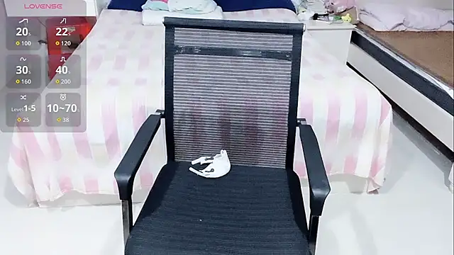 miaomiao-99 webcam