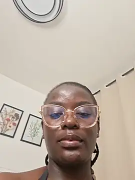 bustytemptress1