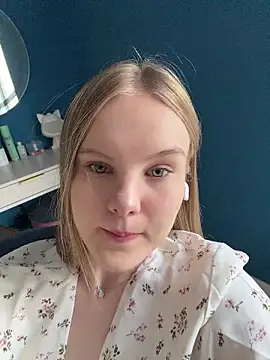 Lili_Lohan webcam