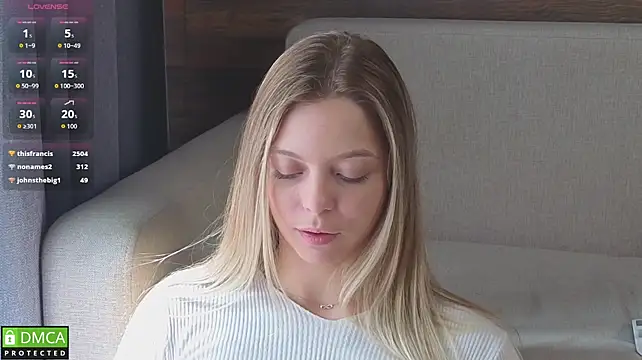 EmilieLong webcam