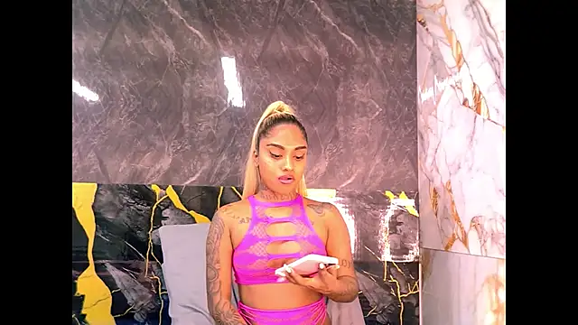indian_barbie webcam