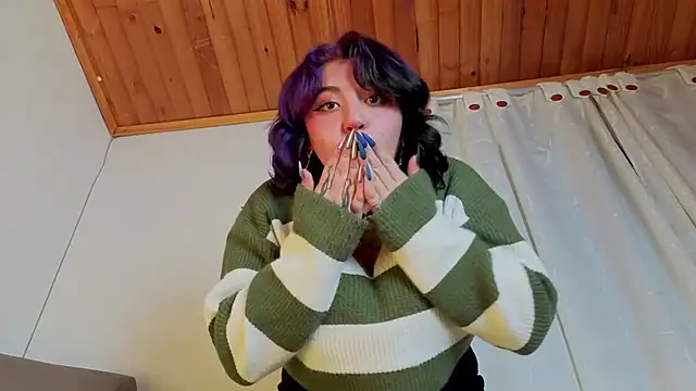 Blueberry_gothic webcam