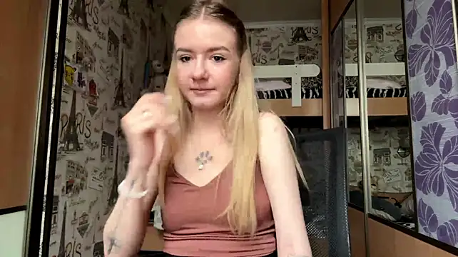 babycuteshy webcam