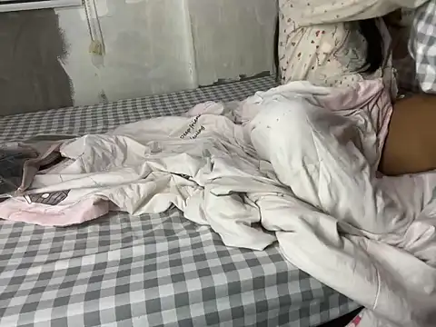 asian-doll webcam