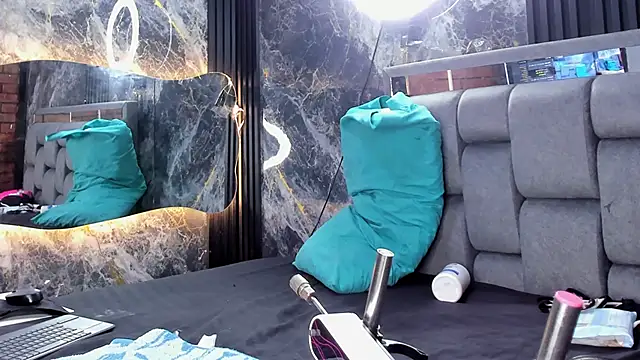 Couple_Gold69 webcam