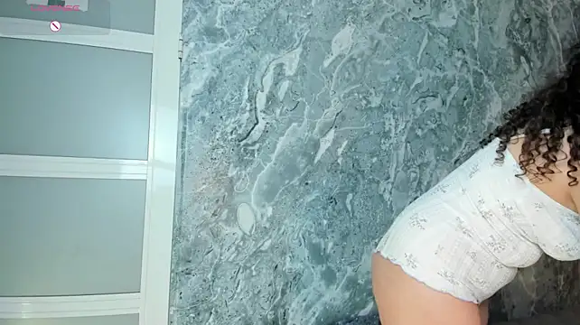 LucyLovelyy webcam
