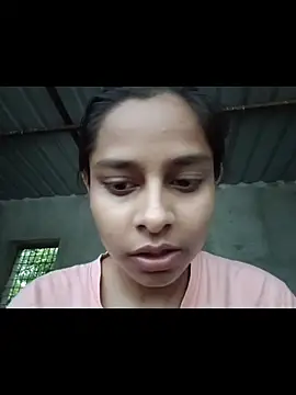 Queen_Simran live cam on StripChat