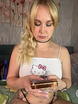 Kitty-Kelsi webcam