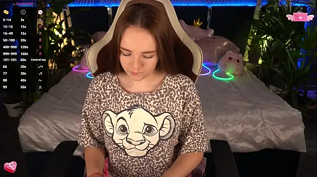 FoxyShy live cam on StripChat