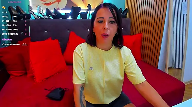 LauraSiin webcam