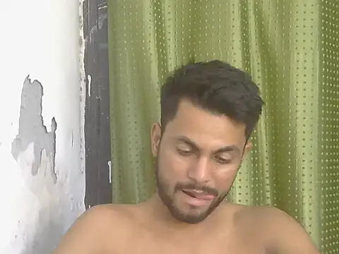 Stubborndesiboy webcam