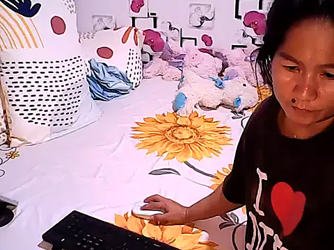 Sweetyummybabygirl webcam