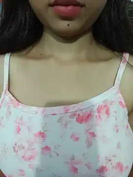 PinkyPrivateFun webcam