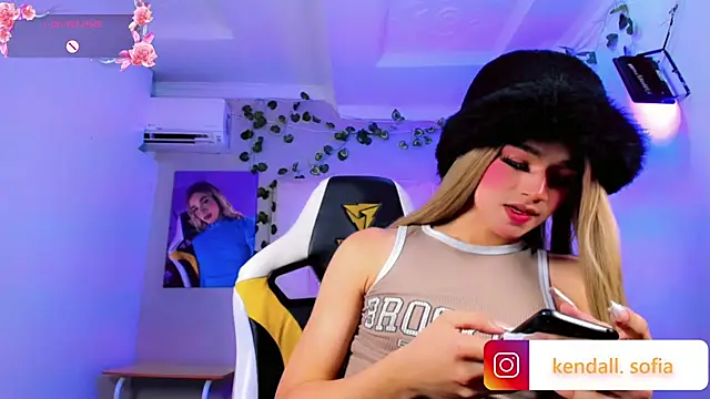 Sophiaa_doll_ webcam