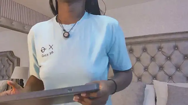 VickyWalles webcam