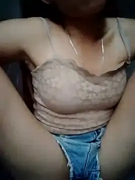 Zara-bebe live cam on StripChat