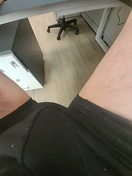 Nes---77 live cam on StripChat