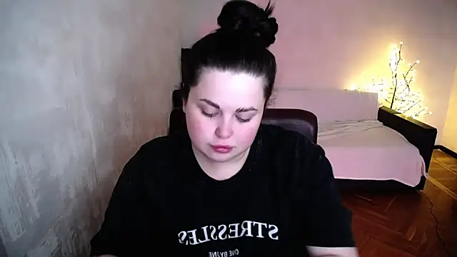 Emily_Mo webcam