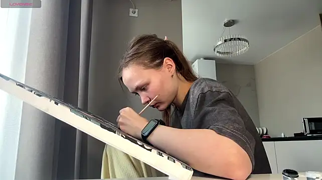 HelgaDonner live cam on StripChat