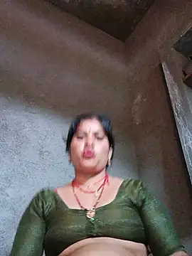 Hot_kamla
