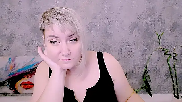 Djullia live cam on StripChat