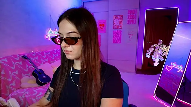 luna_lust_212 webcam
