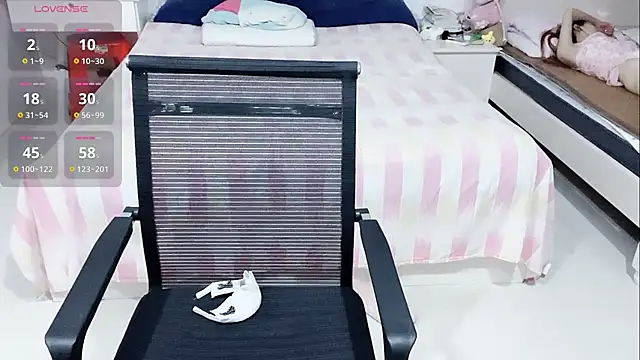 miaomiao-99 webcam