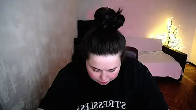 Emily_Mo webcam