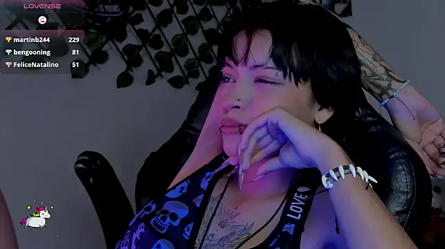 Anny_Kiitty webcam