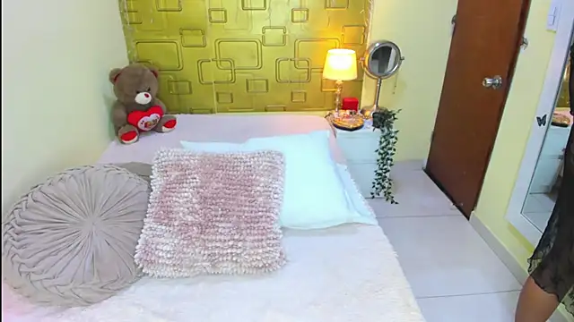 Julia_Haye webcam