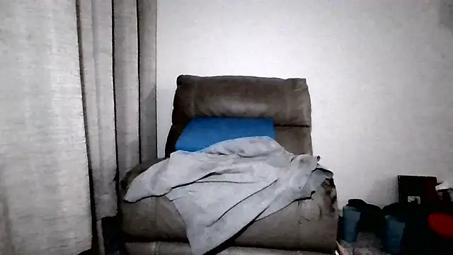 DaSwitch85 live cam on StripChat