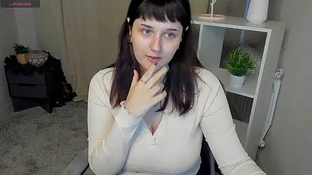 Mia__sensual live cam on StripChat