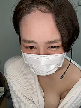 tsubaki0810 live cam on StripChat