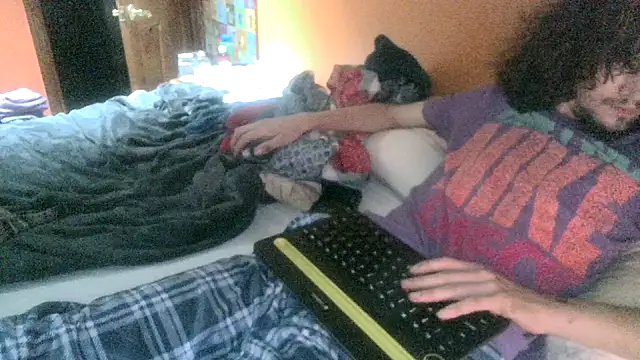 Teddy4420 live cam on StripChat