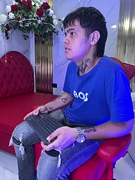 leonel_bigcum live cam on StripChat