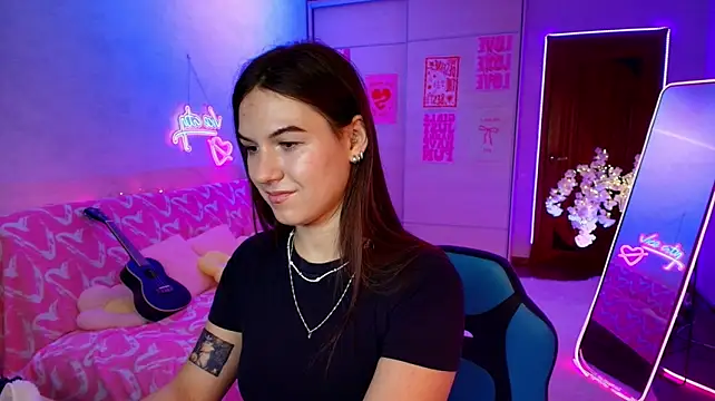 luna_lust_212 webcam