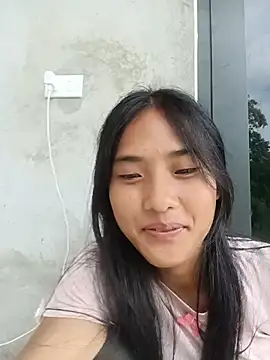 Hoa-tuylip live cam on StripChat