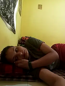 Priti_hote live cam on StripChat