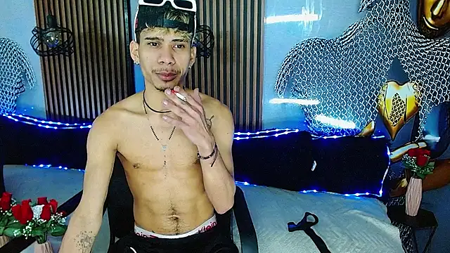 Skinny_cute_Alyer webcam