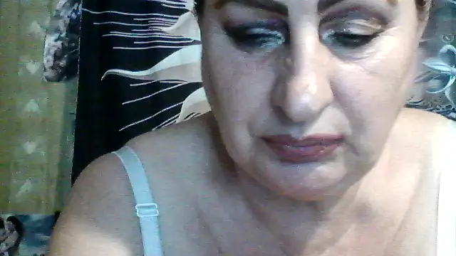 LoaqLovew webcam