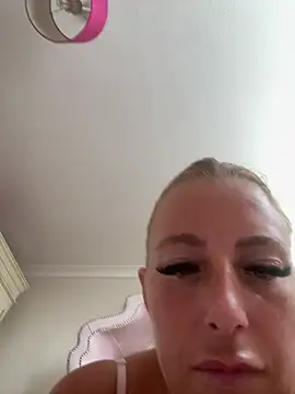 Laceyyxox webcam