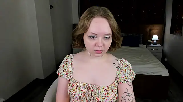 Tara-Linn webcam