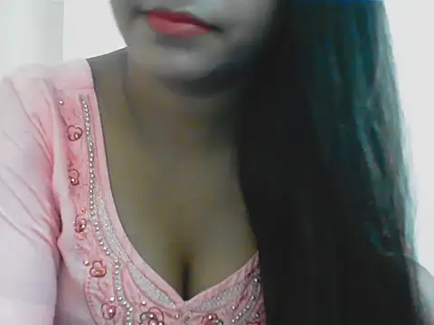 LovingPihu webcam