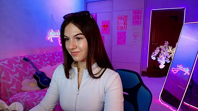 luna_lust_212 webcam